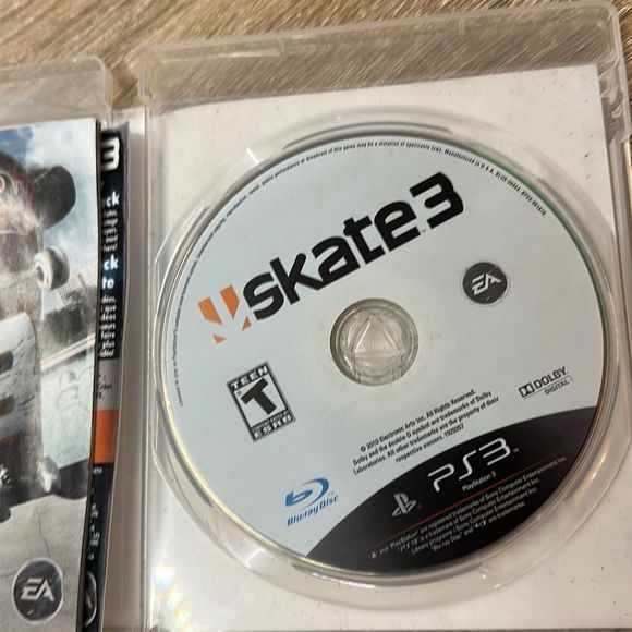 PS3 - Skate 3 - Picture 3 of 3